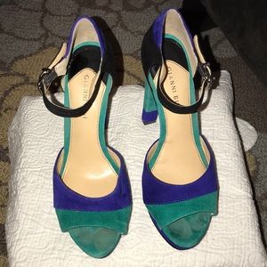 Gianni Bini Shoes - Gianni Bini Color Block Platform Heel - size 9 Gianni Bini Shoes - Gianni Bini Color Block Platform Heel - size 9